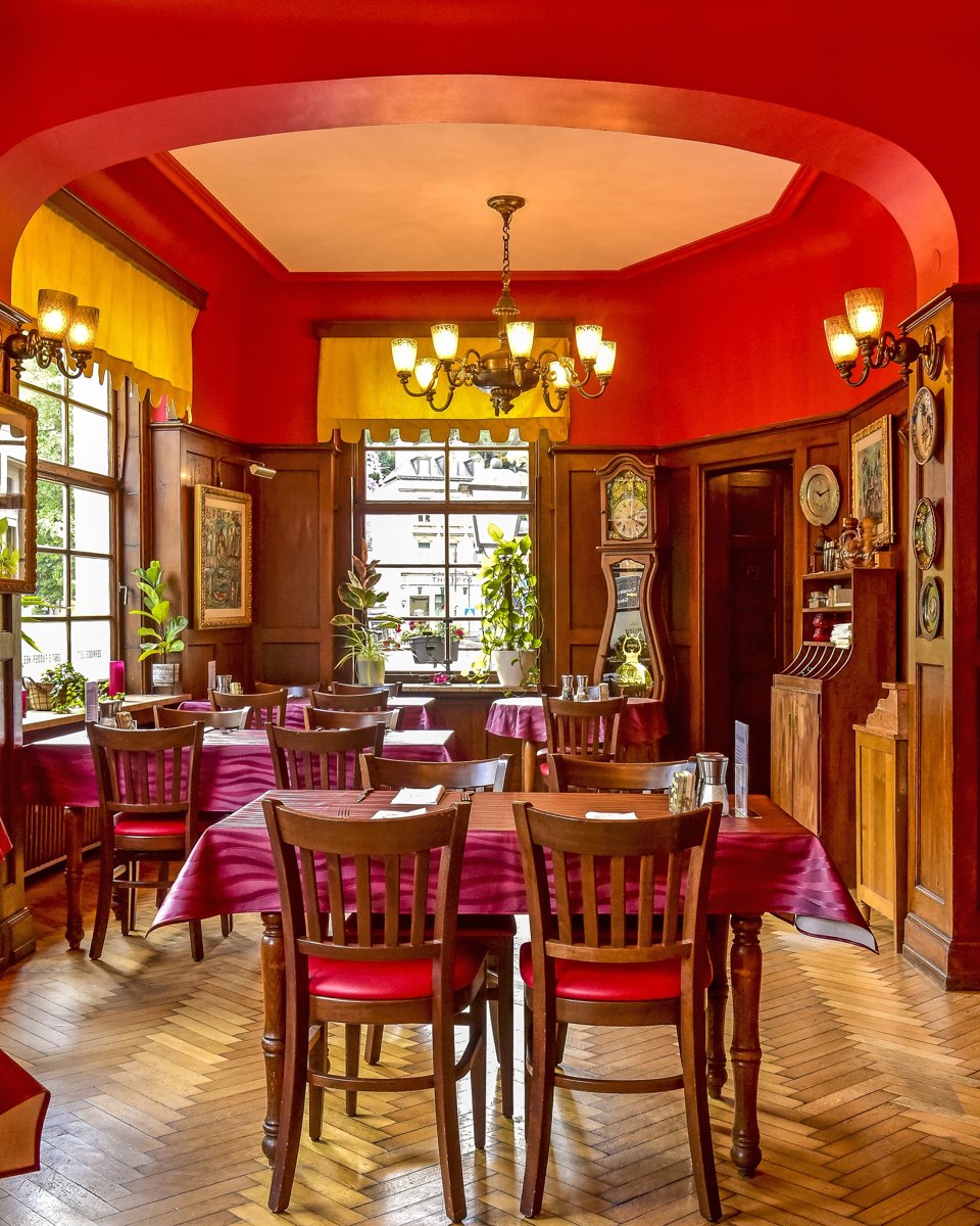 Mousel's Cantine